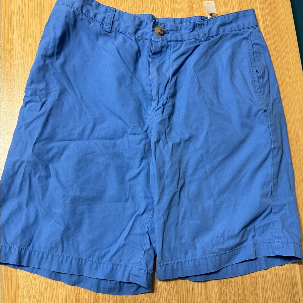 Men’s vineyard vines, blue club shorts, size 32